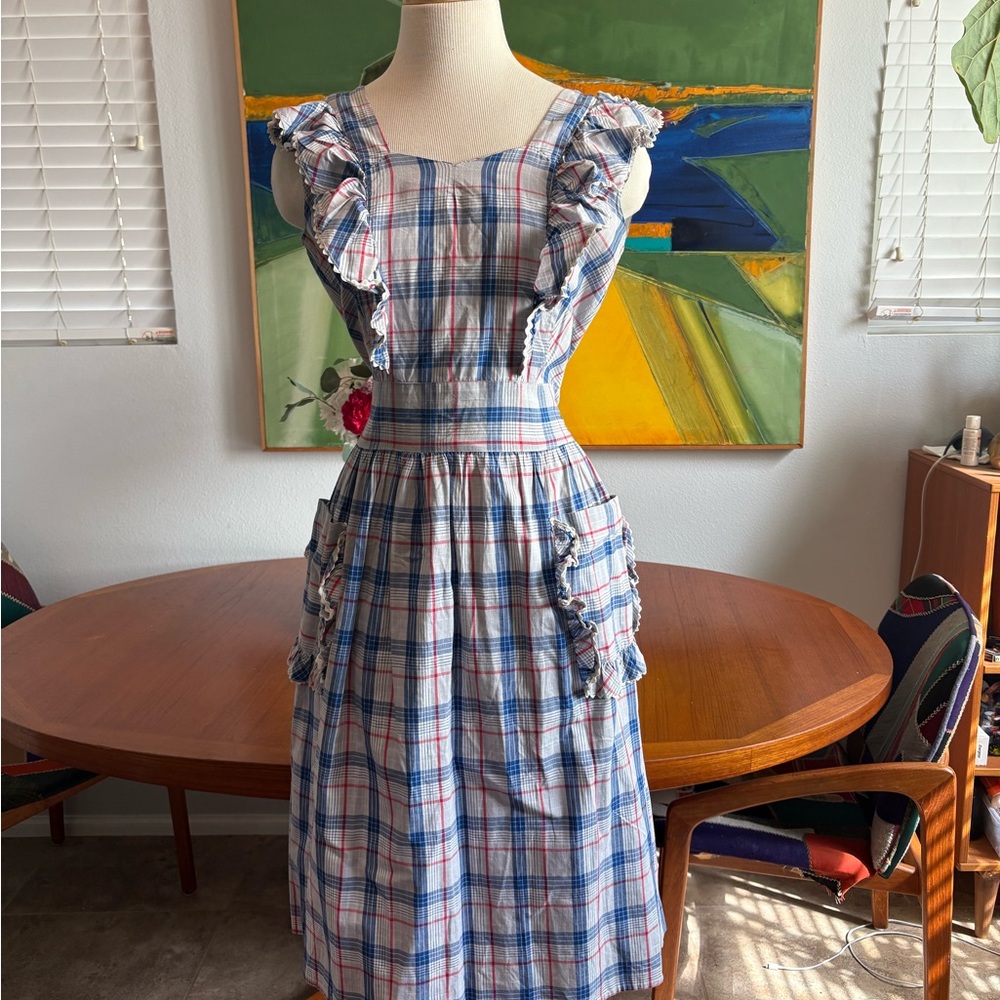 Vintage 50’s Plaid Ruffle Apron Dress - Picture 2 of 12